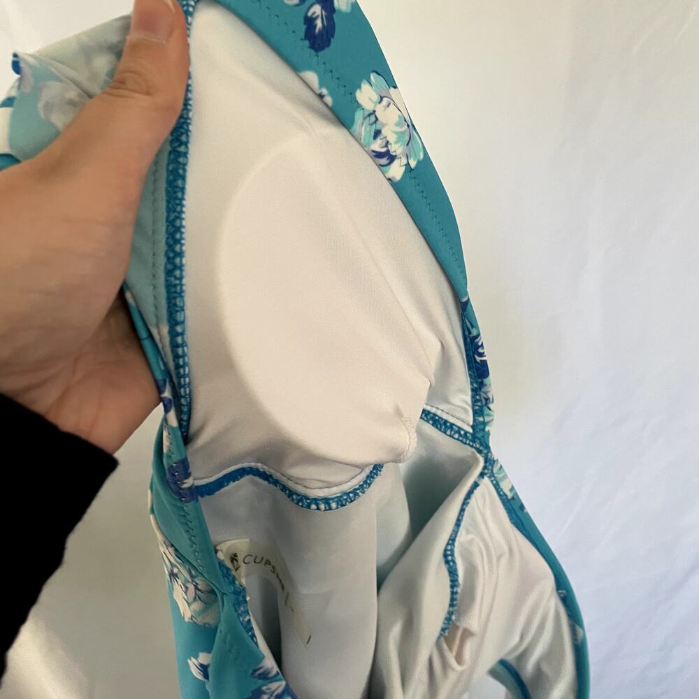 Cupshe one piece‎ sky blue floral v-neck swimsuit padded cups frilled women's L - Picture 7 of 7